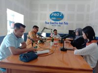 Narasumber di RRI Pro 2 Nabire